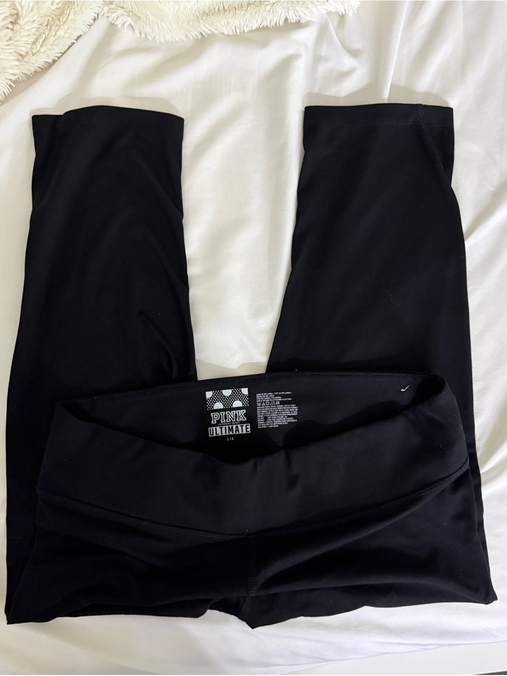 PINK Victoria's Secret Black Active capri Leggings